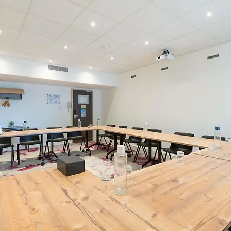 诺沃特萨克雷酒店 酒店