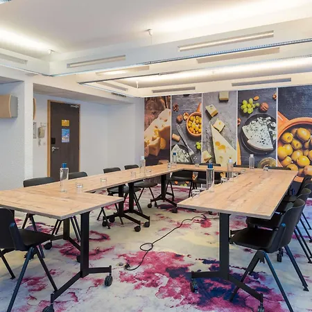 诺沃特萨克雷酒店 酒店