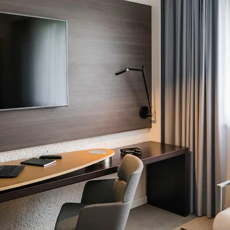 Novotel 4*