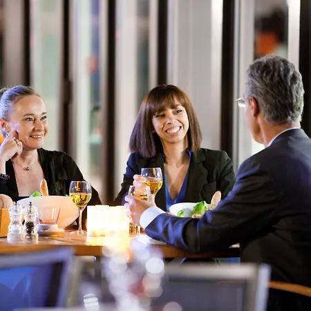 Ξενοδοχείο Novotel 4*