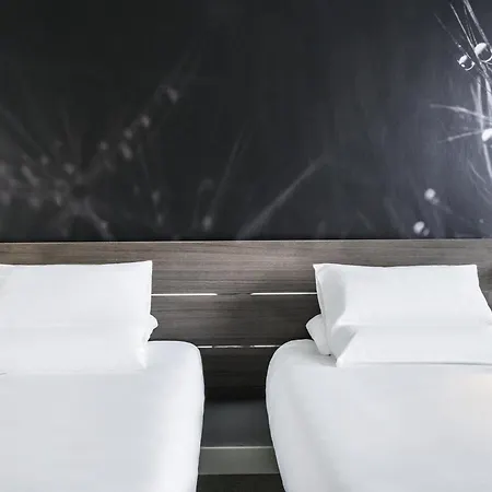 Otel Novotel Saclay