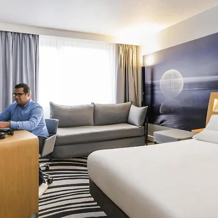 Ξενοδοχείο Novotel Saclay