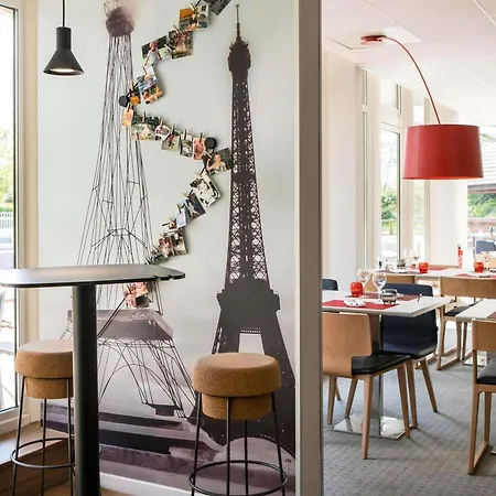 Novotel 4* Сакле